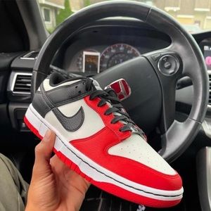 Nike Dunk Low Retro
"EMB'
Brand New/DS